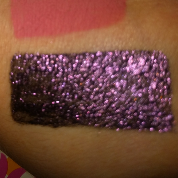 WET 'N' WILD- MEGALAST LIQUID CATSUIT- EYESHADOW - Picture 5 of 8